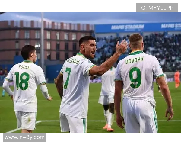 意天空报道罗马或将与佩莱格里尼降薪续约而迪巴拉续约前景渺茫